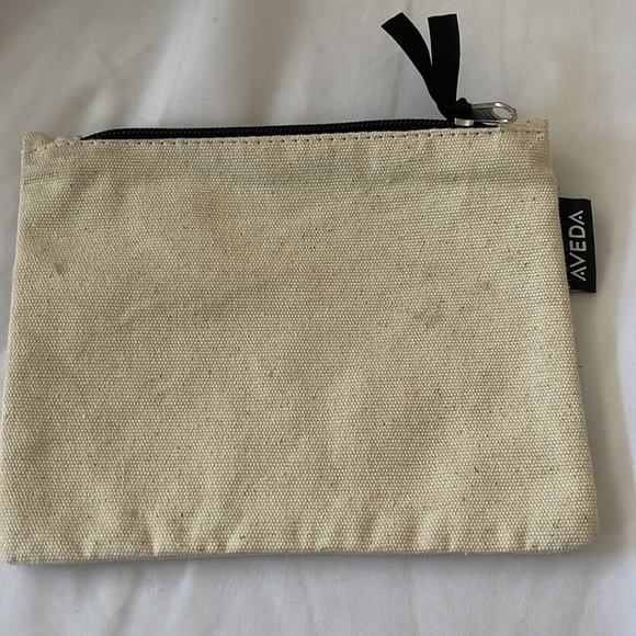 AVEDA - know what you’re made of - toiletry bag - Picture 2 of 2